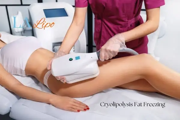 Woman receiving coolsculpting Newmarket treatment on her thighs